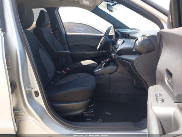 3N1CP5BV6LL575146 Nissan Kicks S Xtronic Cvt
