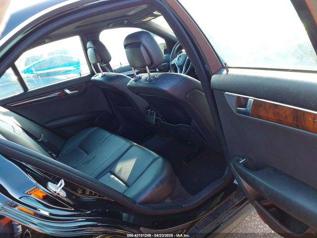 WDDGF4HB1EA958114 Mercedes-Benz C-class C 250 Sport/luxury