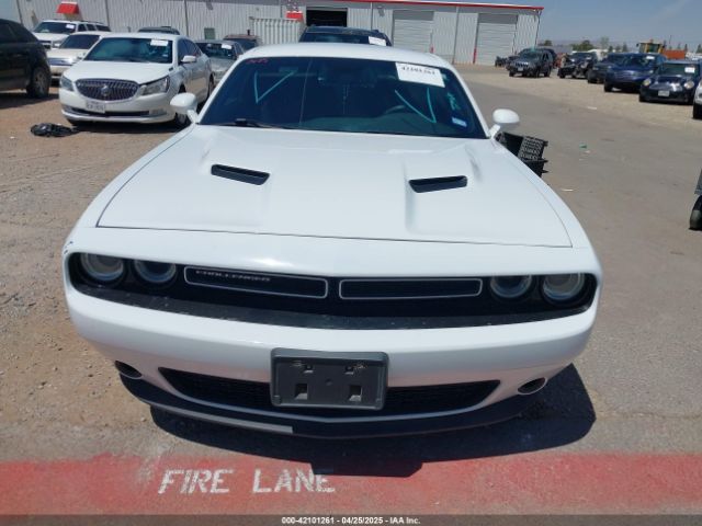 2C3CDZAG6FH914148 Dodge Challenger Sxt