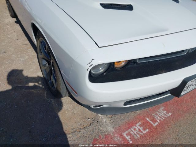 2C3CDZAG6FH914148 Dodge Challenger Sxt