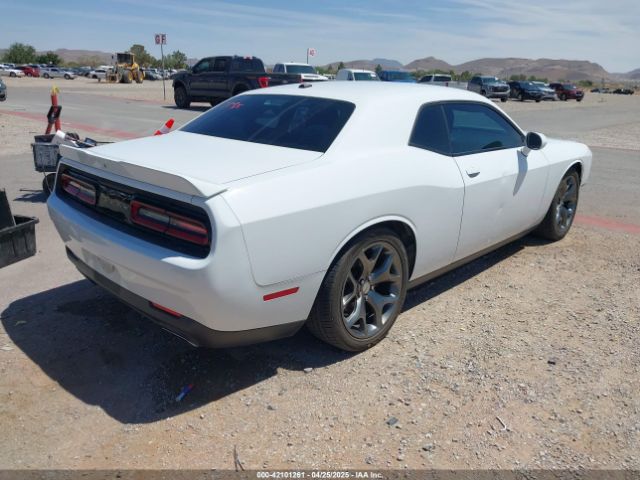 2C3CDZAG6FH914148 Dodge Challenger Sxt