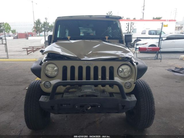 1C4BJWDG3JL809752 Jeep Wrangler Jk Unlimited Sport S 4x4
