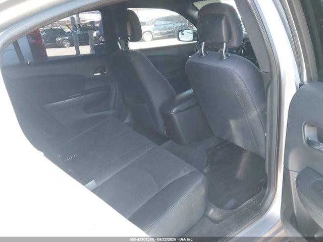 Chrysler 200 Touring 2014 1C3CCBBG7EN144847 Image 8