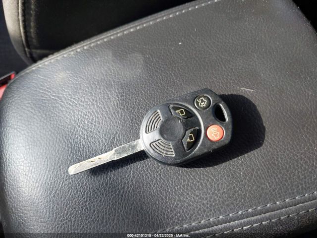 1FADP3F29HL220261 Ford FOCUS SE