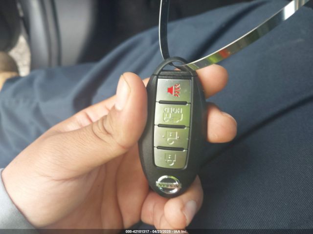 1N4AZ0CP9FC310227 Nissan LEAF S