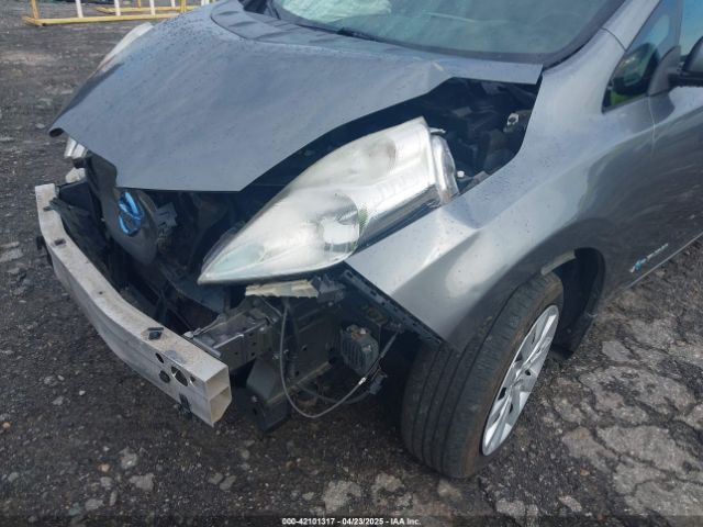 1N4AZ0CP9FC310227 Nissan LEAF S