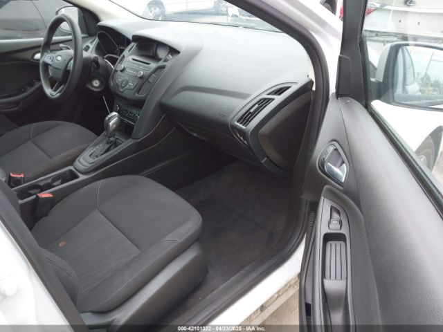 1FADP3F24GL346445 Ford FOCUS SE