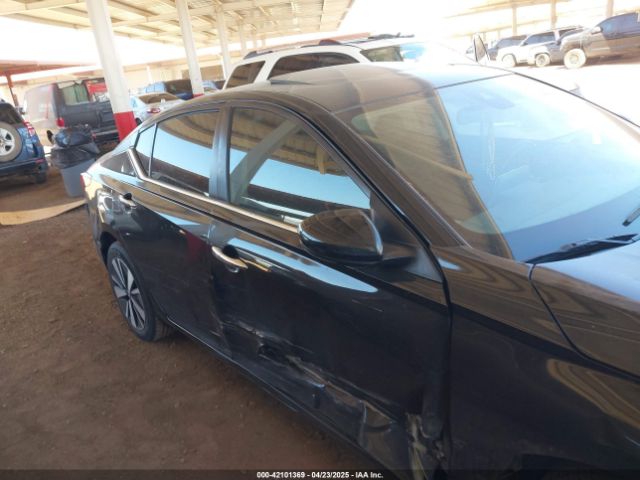 1N4BL4DW5NN309758 Nissan Altima Sv Intelligent Awd