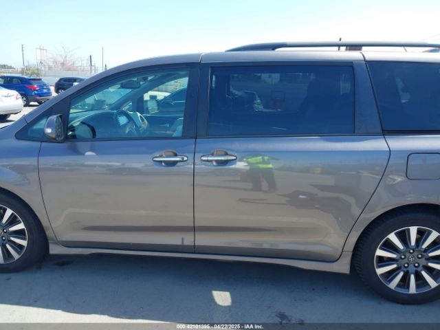 5TDYZ3DC9JS909397 Toyota Sienna Limited 7 Passenger