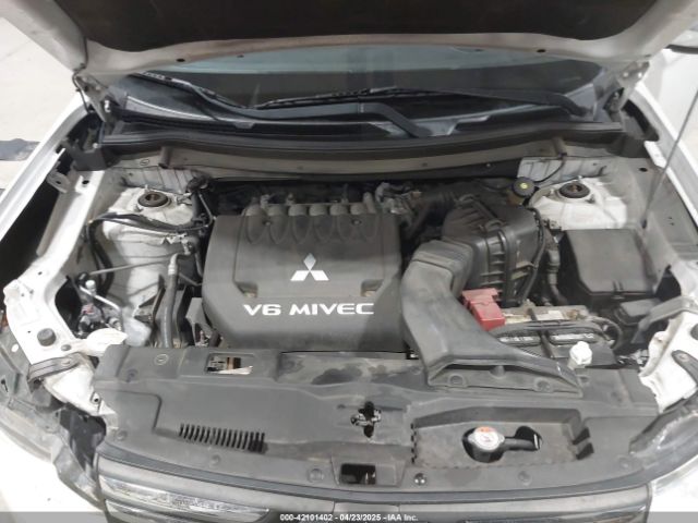 JA4JZ4AX8EZ016523 Mitsubishi OUTLANDER GT