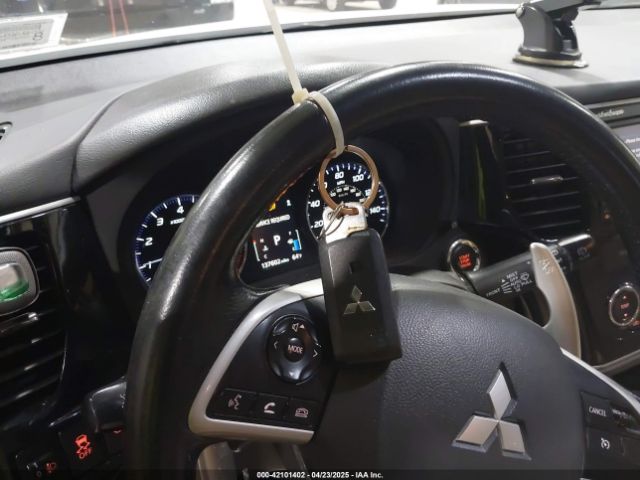 JA4JZ4AX8EZ016523 Mitsubishi OUTLANDER GT