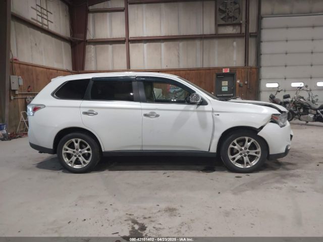 JA4JZ4AX8EZ016523 Mitsubishi OUTLANDER GT