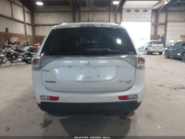 JA4JZ4AX8EZ016523 Mitsubishi OUTLANDER GT