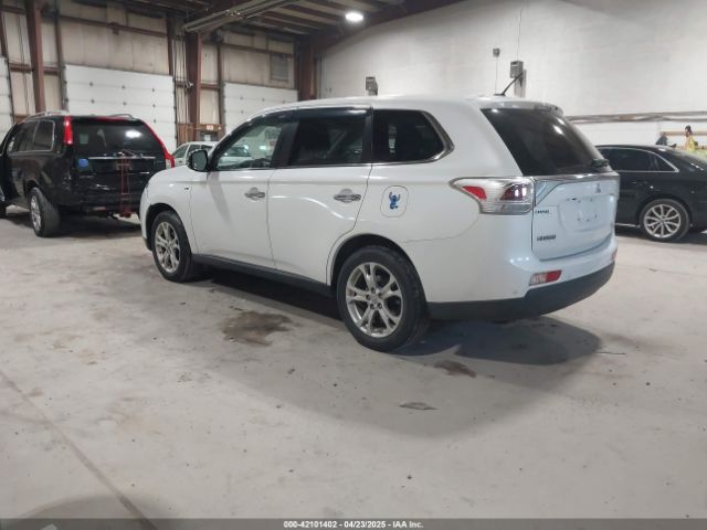 JA4JZ4AX8EZ016523 Mitsubishi OUTLANDER GT
