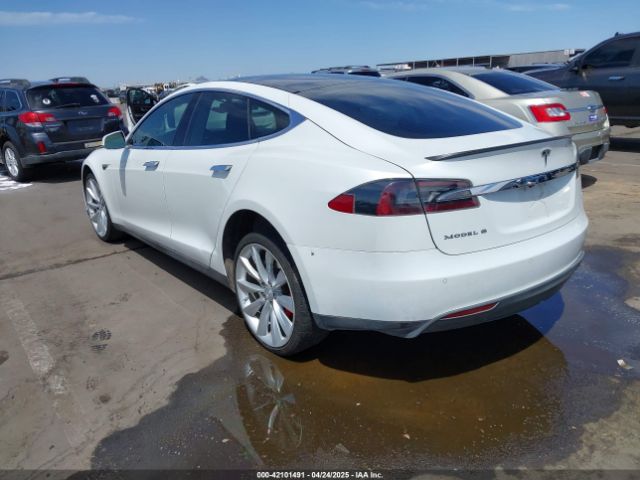 5YJSA1H13EFP33659 Tesla Model S P85