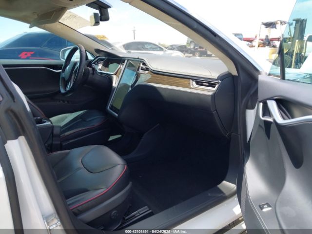 5YJSA1H13EFP33659 Tesla Model S P85