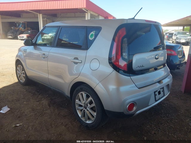 KIA SOUL + 2017 KNDJP3A59H7429054 Image 3