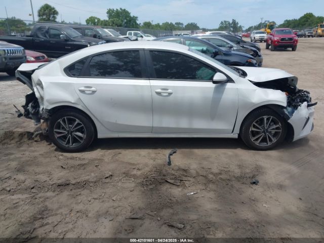 3KPF24AD9RE724254 KIA Forte Lxs