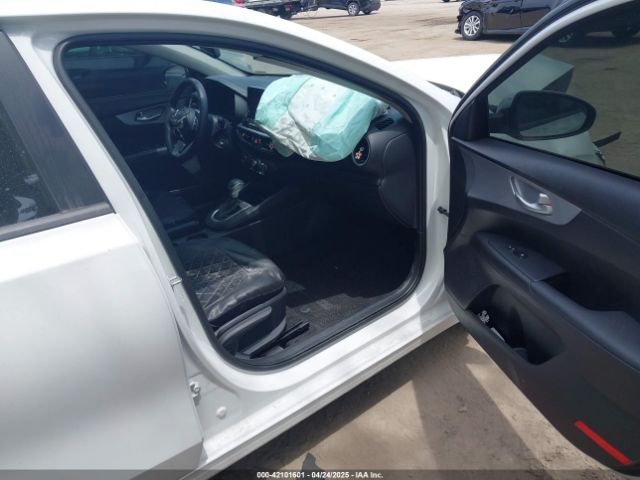 3KPF24AD9RE724254 KIA Forte Lxs