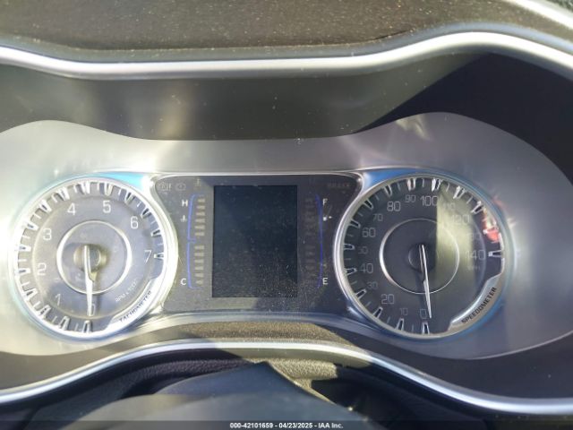1C3CCCAB4GN166772 Chrysler 2016
