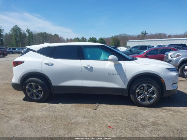 3GNKBHR4XPS220814 Chevrolet Blazer Awd 2lt