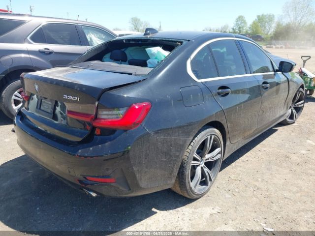 2020 BMW 330I 3MW5R1J0XL8B30004 Photo 3