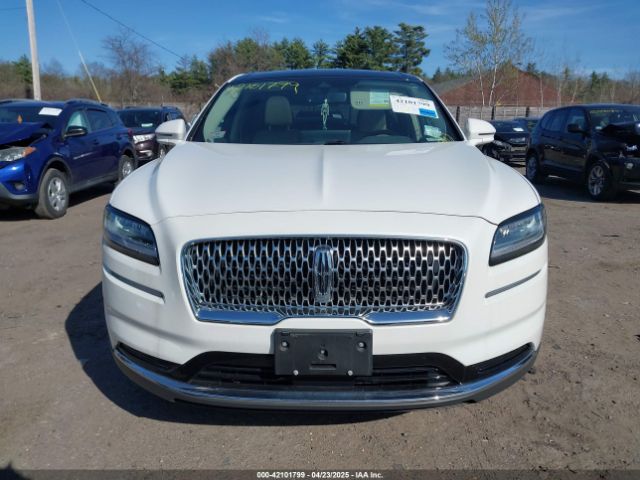 2LMPJ8K98MBL18393 Lincoln Nautilus Reserve