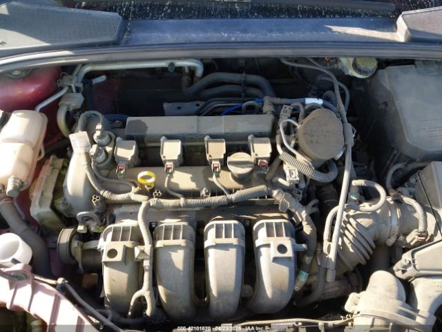 1FADP3J21EL104555 Ford Focus Titanium