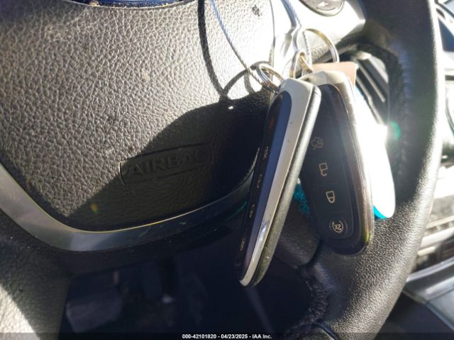 1FADP3J21EL104555 Ford Focus Titanium