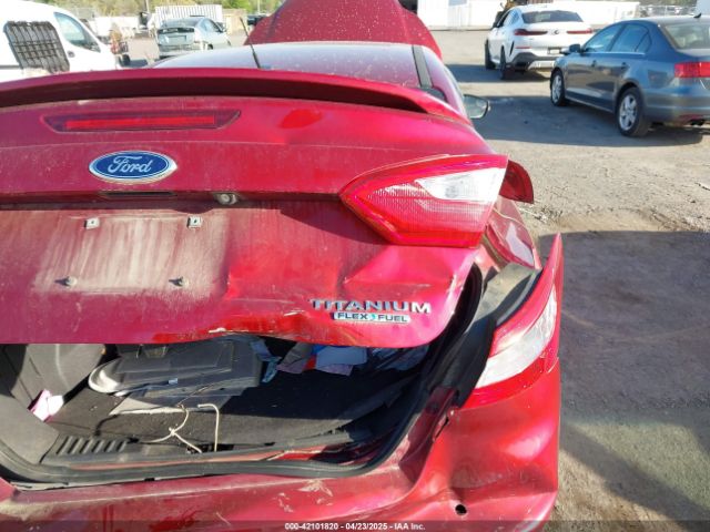 1FADP3J21EL104555 Ford Focus Titanium
