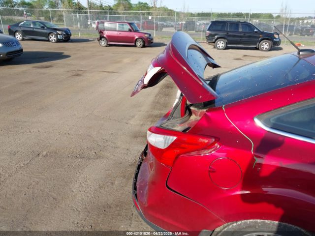 1FADP3J21EL104555 Ford Focus Titanium