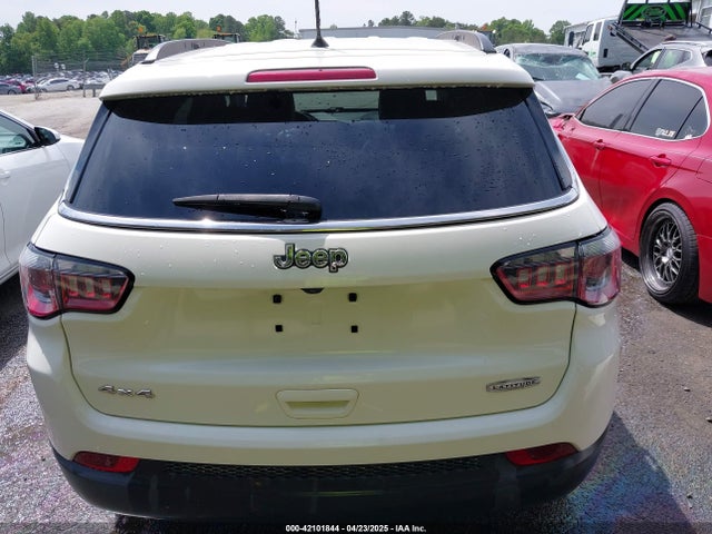 3C4NJDBB1JT282923 Jeep Compass Latitude 4x4