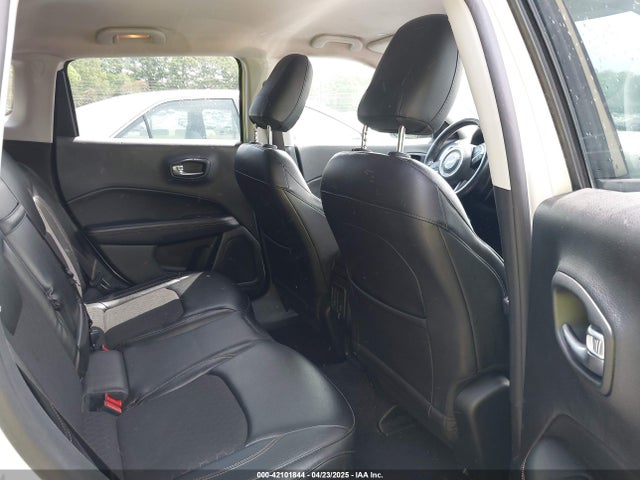 3C4NJDBB1JT282923 Jeep Compass Latitude 4x4