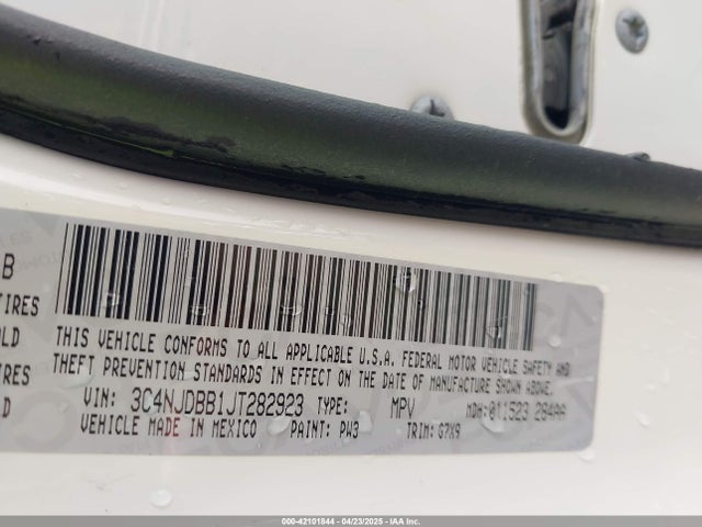 3C4NJDBB1JT282923 Jeep Compass Latitude 4x4