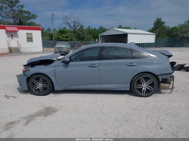 1HGCV2F90NA011518 Honda Accord Touring