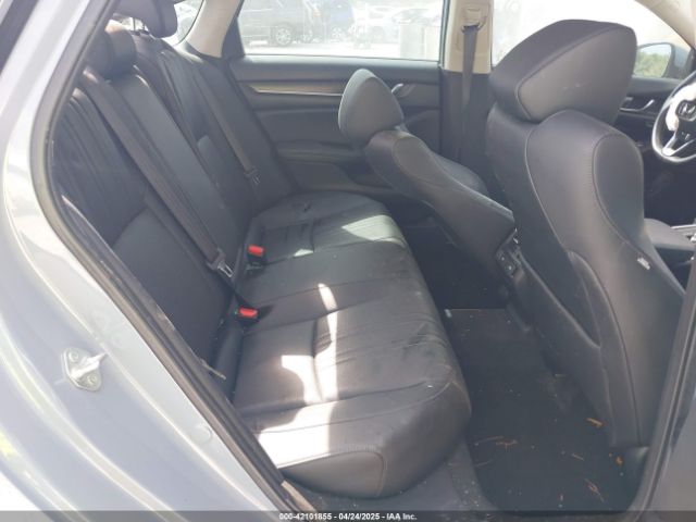 1HGCV2F90NA011518 Honda Accord Touring