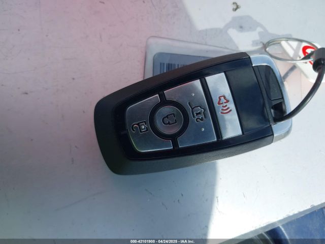 1FMCU0MN1SUA09756 Ford Escape St-line
