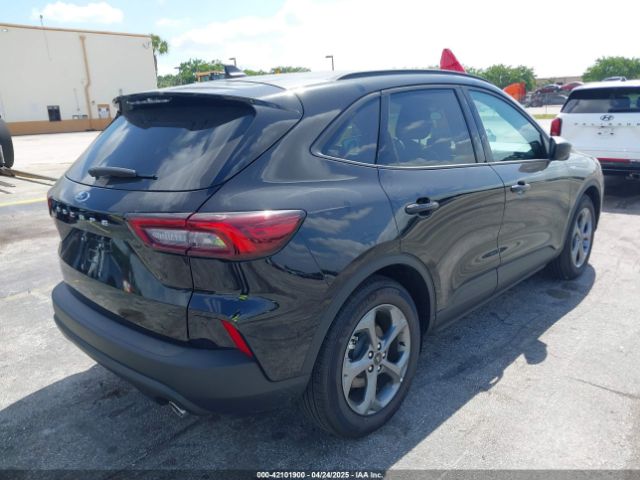 1FMCU0MN1SUA09756 Ford Escape St-line