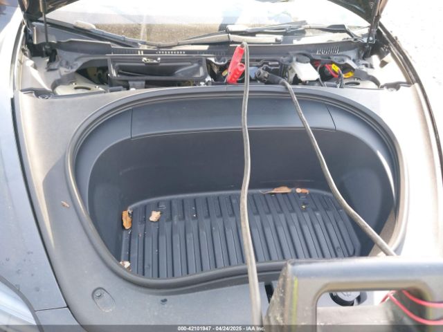 5YJ3E1EA1RF735719 Tesla Model 3 Long Range Dual Motor All-wheel Drive/rear-wheel Drive