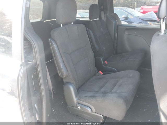 2C4RDGBG2FR581434 Dodge Grand Caravan Se
