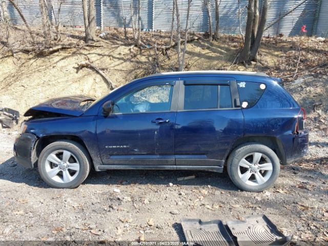 1C4NJDBB5GD521159 Jeep Compass Sport