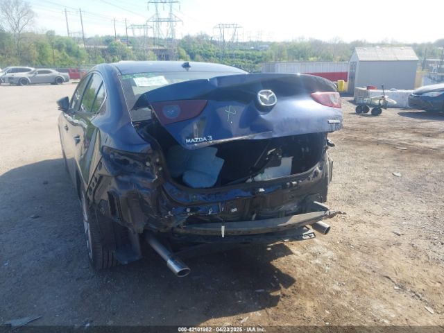 3MZBPADL5KM107878 Mazda Mazda3 Preferred Package