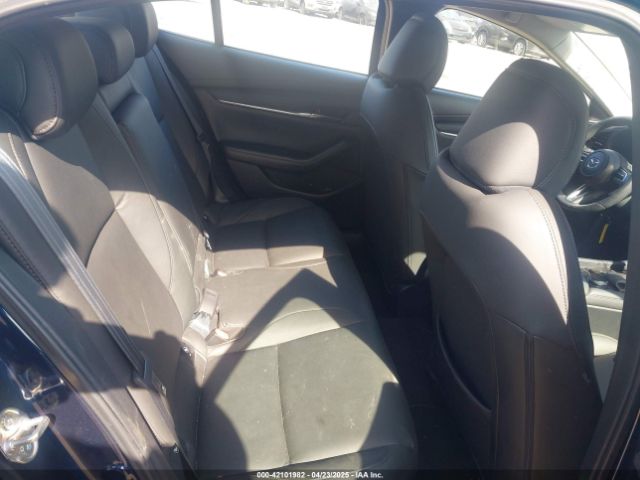 3MZBPADL5KM107878 Mazda Mazda3 Preferred Package