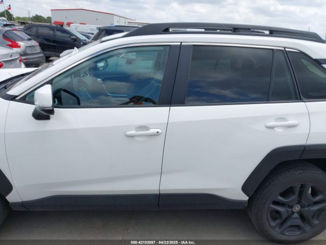 2T3J1RFV2RW470578 Toyota Rav4 Adventure