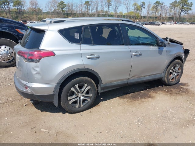 2T3ZFREVXJW510383 Toyota RAV4 LE