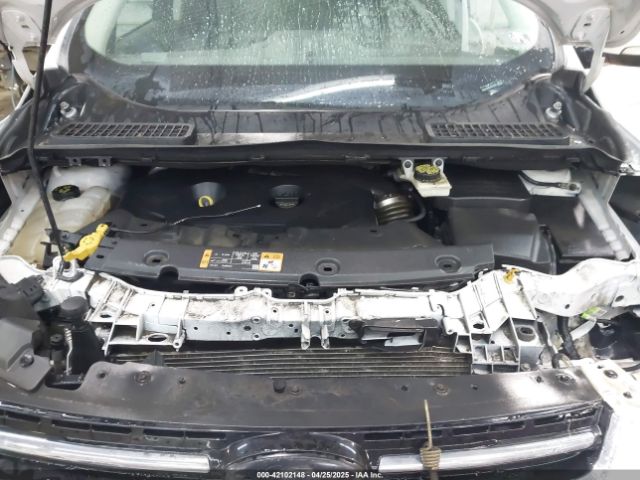 1FMCU9J90EUD21552 Ford Escape Titanium