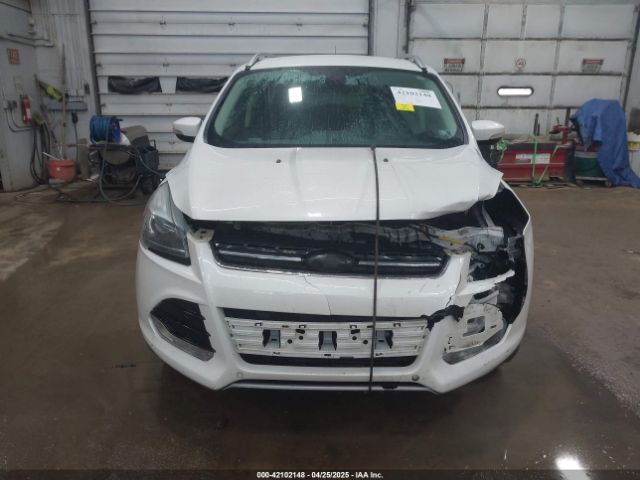 1FMCU9J90EUD21552 Ford Escape Titanium