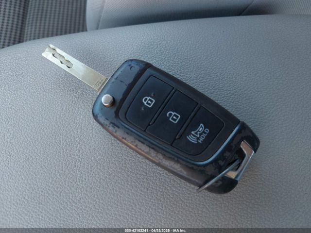 KM8K22AB4NU867038 Hyundai Kona Se