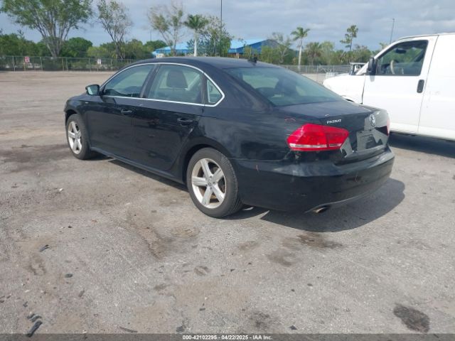 1VWAT7A30EC041728 Volkswagen Passat 1.8t Wolfsburg Edition