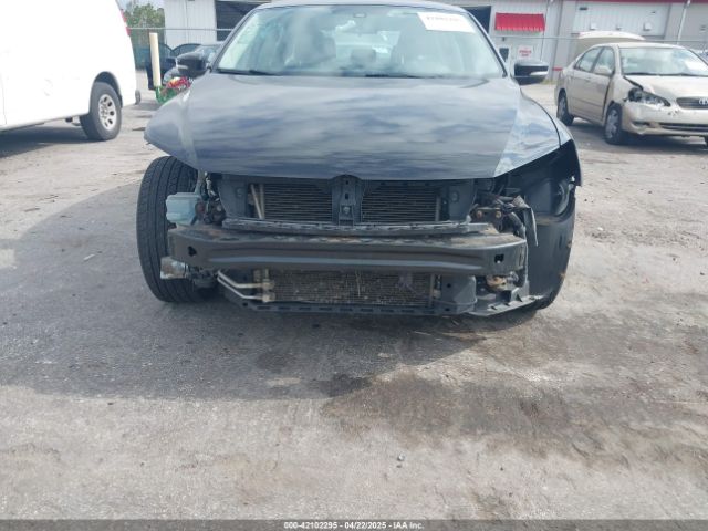 1VWAT7A30EC041728 Volkswagen Passat 1.8t Wolfsburg Edition